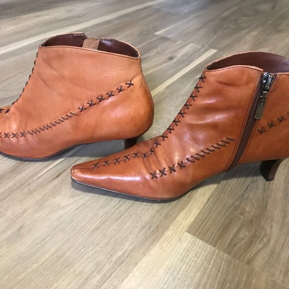 Lady Stork Ladies Tan Leather Ankle Boots Size 7 - Picture 3 of 5